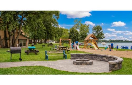 Villard Resort | Canary Beach Resort
