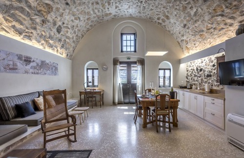 Emporio Villa | Canava Villas~Winery Estate @Medieval Village Santorini