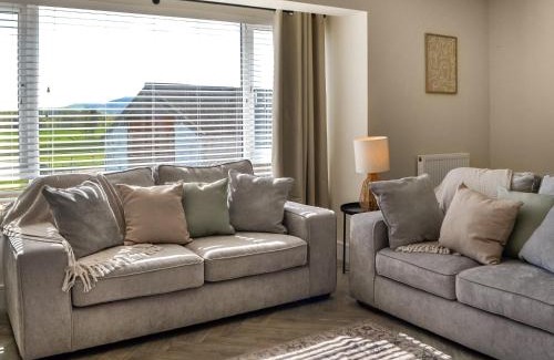 Newbridge House | Canda