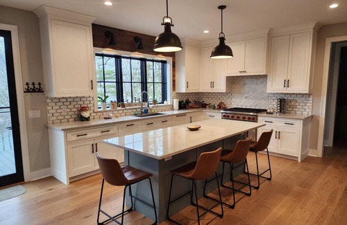 New Milford House | Candlewood Lake Front with Dock,Chef's Kitchen. Sleeps 12n