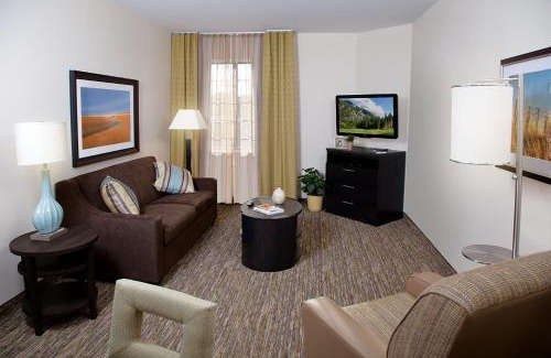 Carrollton Hotel | Candlewood Suites Carrollton by IHG