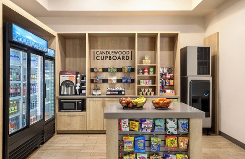 Kenedy Hotel | Candlewood Suites Kenedy by IHG