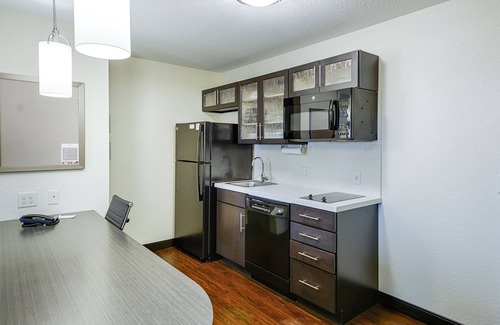 Lakeville Hotel | Candlewood Suites Lakeville I-35 by IHG