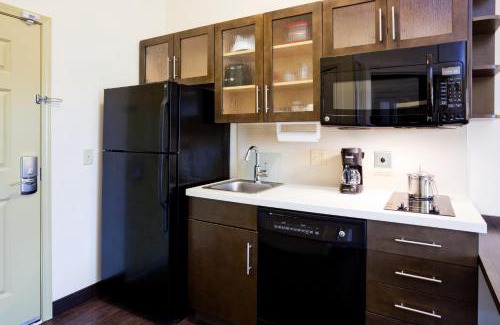 Sioux Falls Hotel | Candlewood Suites Sioux Falls by IHG