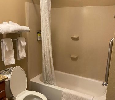 Williamsport Hotel | Candlewood Williamsport by IHG