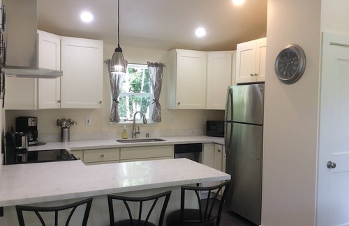 Langley House | CANFIELD ORCHARD APPLE SUITE