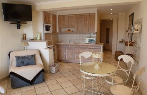 Le Suquet Apartment | CANNES 1 ROOM SEA VIEW