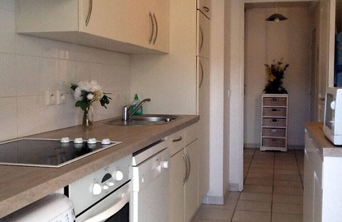 Mandelieu-La-Napoule Apartment | Cannes/Mandelieu Lux apt.Pool; Wifi; Sat Tv; Clim; Golf; 3 pools.Near beaches