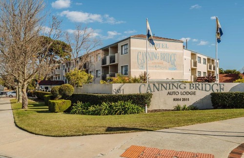 Mount Pleasant Apartment | Canning Bridge Auto Lodge