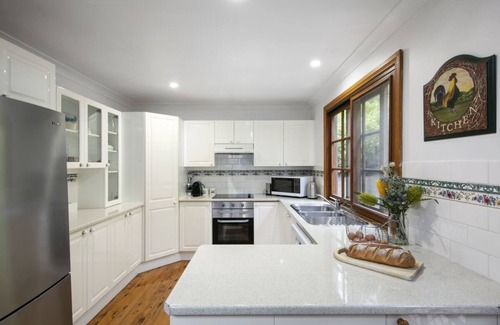 Broke Cottage | Cants Cottage - Loft House with a View