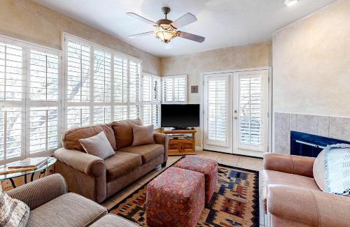 Tucson Apartment | Canyon View