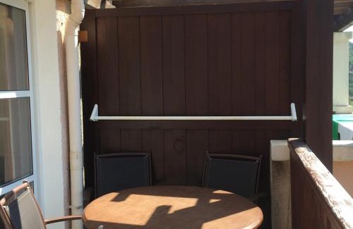 Agay Apartment | Cap Esterel 2 pièces Climatisé 4-5pers Piscines Parking Draps Wifi