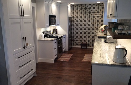 Seattle Metro Area House | Cape Cod Gem - Walk Columbia City & Lake Washington Parks