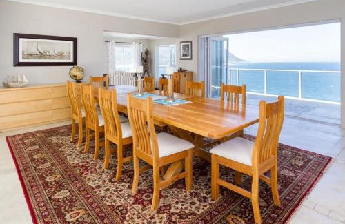 Fish Hoek House | Cape-x-ta-Sea