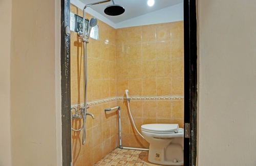 South Ogan Komering Ulu Hotel | Capital O 92316 Wisma Widya Loka Pratama Near Futsal Tebing Gading