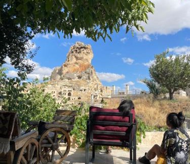 Ortahisar Bed & Breakfast | CAPPADOCİA ST.NİNO'S GARDEN