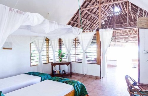Pangani House | Capricorn Beach Cottages