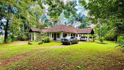 Hiyarapitiya House | Captain's Bungalow, Kandy