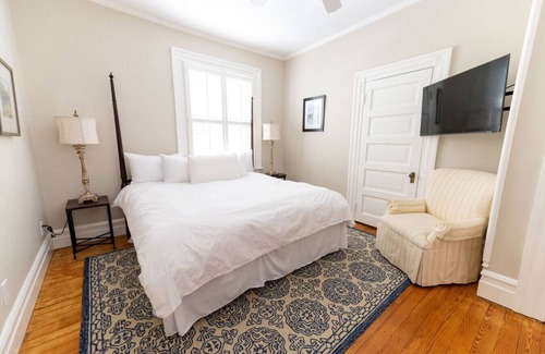 Edenton Apartment | Captain's Quarters Rm. 3