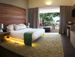 Glacis Hotel | CaranaBeach