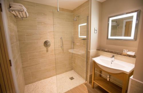 Broxton Hotel | Carden Park Hotel, Golf Resort and Spa