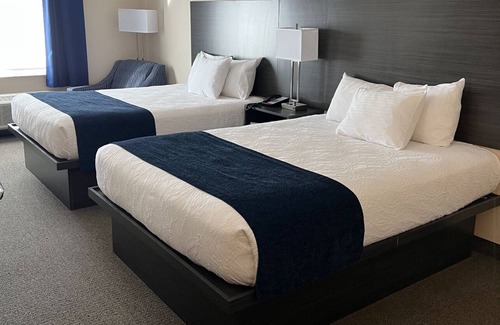 Albion Hotel | Cardinal Inn & Event Center