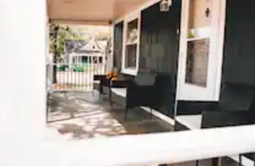 Arkansas City House | “CARE BnB” Lovely 2 Bedroom Condo - sleeps 8