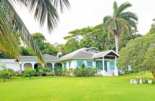 Mammee Bay Estates Villa | Caribbean Dawn - A Large family Villa With Access to a on-site Private Beach