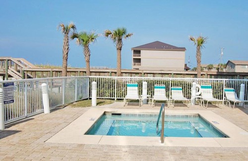 Navarre Beach Apartment | Caribbean Resort 1102