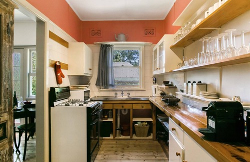 Katoomba House | Carinya Cottage @ Katoomba