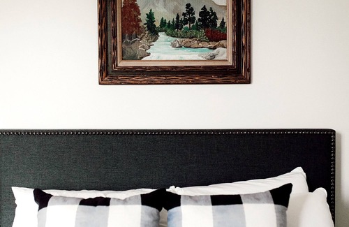 Eufaula Apartment | Carlton Landing! Meeting House- Cozy room with queen bed and walk in shower!