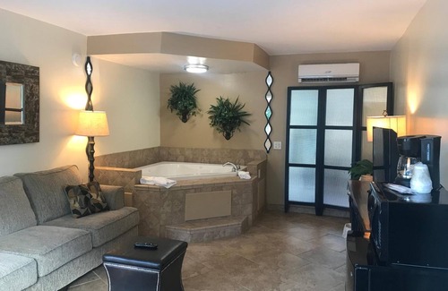 Thibodaux Hotel | Carmel Inn & Suites