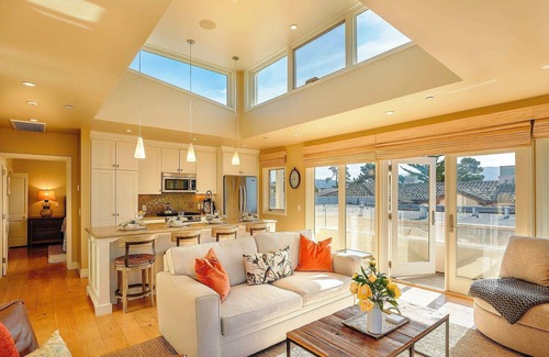 Golden Rectangle Apartment | Carmel Penthouse - Ocean Views, 2-bedroom, A/C, WiFi