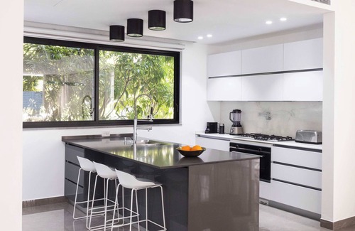 Herzliya Pituach Villa | Carmelo HaMeginim Villa