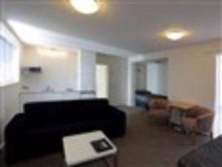 Riccarton Hotel | Carnmore Hagley Park