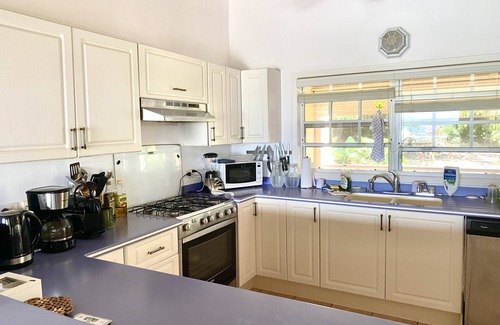 Barnes Ghaut Villa | Carpe Diem - A comfortable place where you feel good !