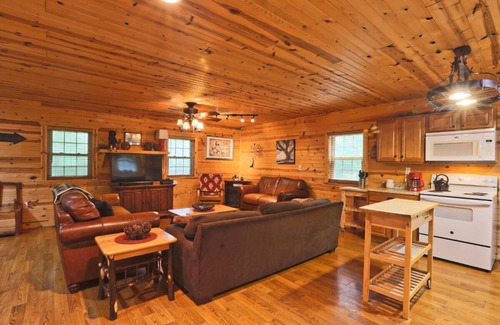 Bladensburg Cabin | Carriage House Cabin #2 - Near Three Rivers