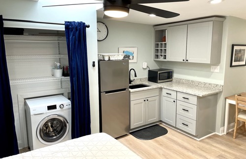 Cardozo Apartment | Carriage House Studio in the Heart of DC