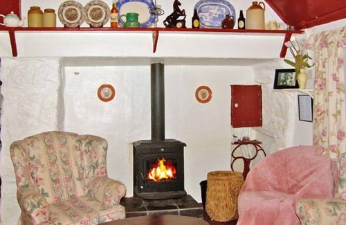 Kilbrien Cottage | CARTHY'S COTTAGE, pet friendly in Dungarvan, County Waterford