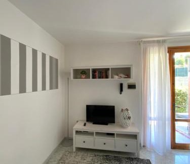 Castelnuovo Misericordia Apartment | CASA LA CAMPANELLA
