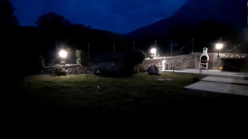 Castelli House | Casa ai piedi del monte Camicia