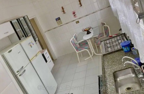 Jardim Virginia House | Casa Alto Padrão Enseada Guarujá. 50 Metros da Praia!
