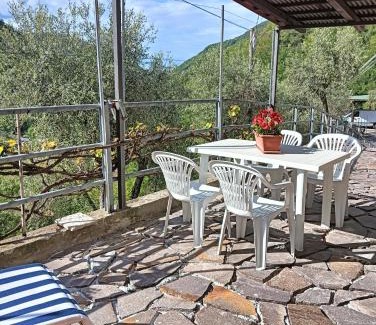 Avegno House | CASA ALESSIA NEL VERDE con WI-FI