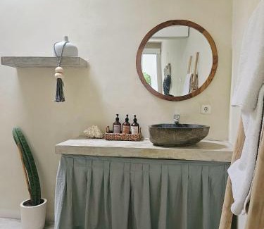 Babakan Resort | Casa Aliran - River Stay