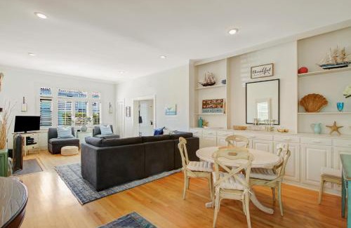 West Beach House | Casa Azzurra