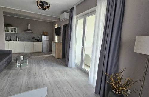 Matohanci Apartment | CASA BIANCA One-Bedroom Apartment with Balcony 2