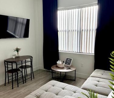 Sunshine Apartment | Casa Blanca Private Suite