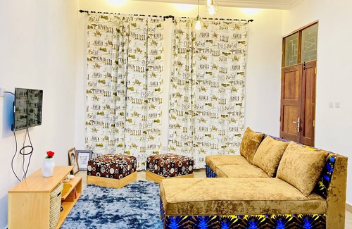 Iringa Bed & Breakfast | Casa Blanche: B&B Apartments Room 2 - 2 Guests