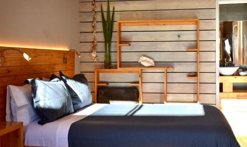 Pichilemu House | CASA BOUTIQUE PRIVADA CON VISTAS AL OCÉANO - Quincho Privado - No incluido en la tarifa agrega por un suplemento una sesión de hidromasaje bajo las estrellas en jacuzzi privado de uso exclusivo - Estacionamiento Privado
