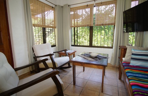 Puerto Carrillo Bed & Breakfast | Casa Buenavista - Adults Only